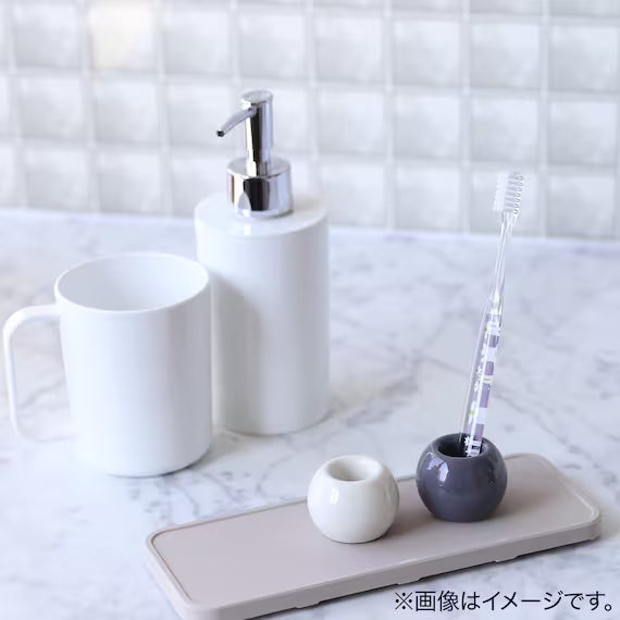 PORCELAIN TOOTH BRUSH STAND WH DH04