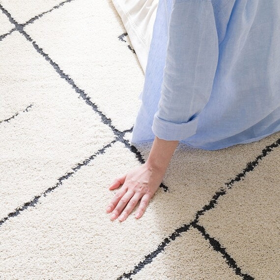 TUFTED RUG 185X185 BE SR003