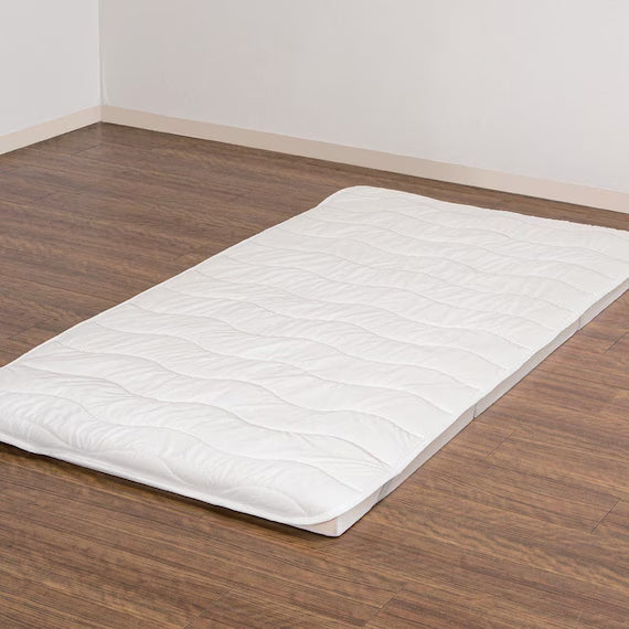 ABSORBENT & QUICK DRYING MATTRESS PAD NF D