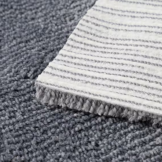 แผ่นปูพื้นกันลื่น 45X60 GY JOY