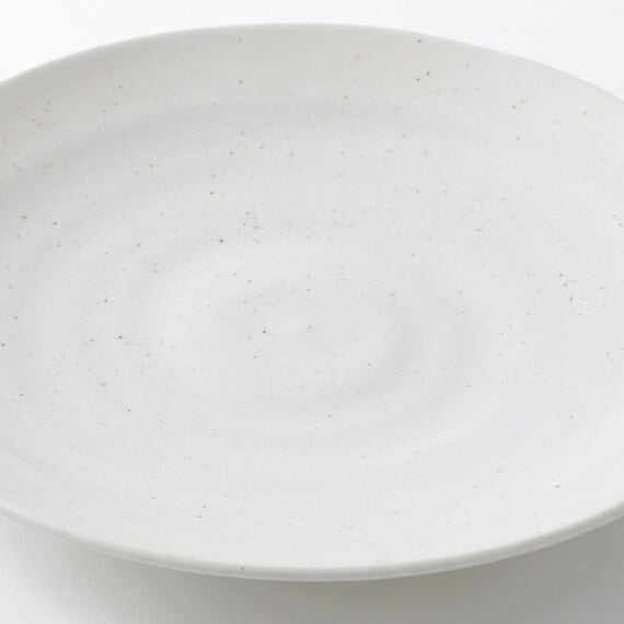 จานน้ำหนักเบา 25 ซม. KARUEKURE SHIROKARATU