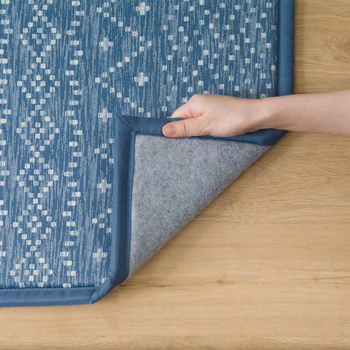 RUG NC EXTREME COLD RPT 185X185 BL Q01